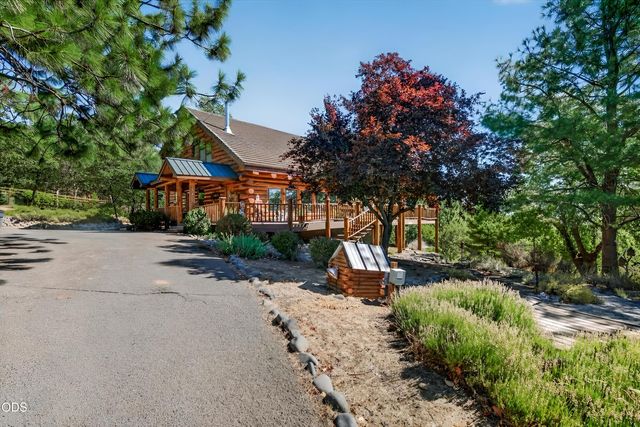 400 Morton Way, Jacksonville, OR 97530