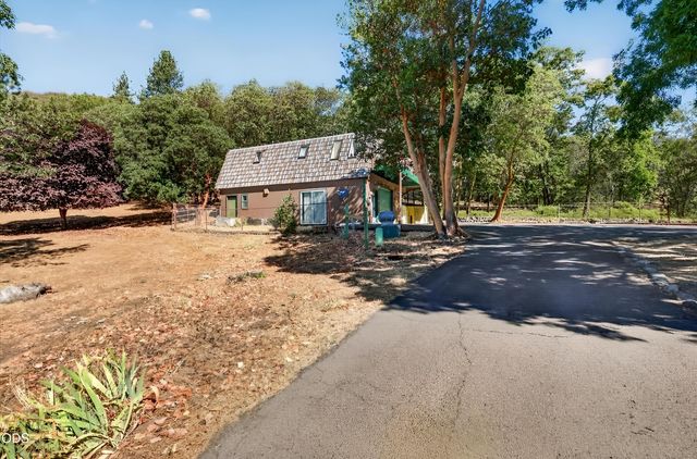 400 Morton Way, Jacksonville, OR 97530