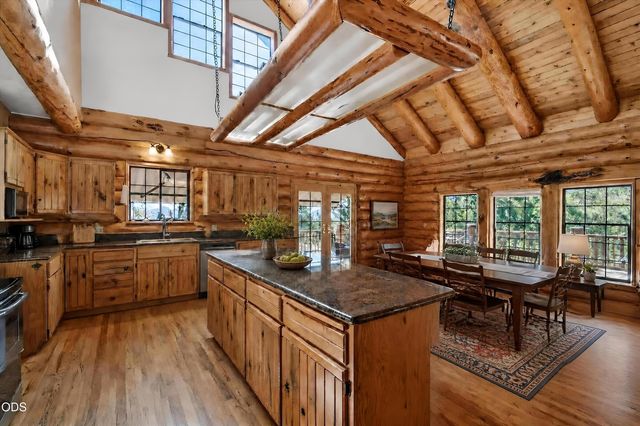 400 Morton Way, Jacksonville, OR 97530