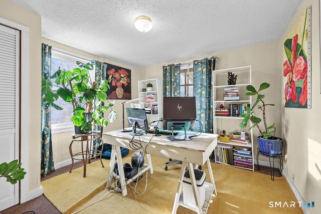 4 Hilltop Road, New Haven, CT 06515