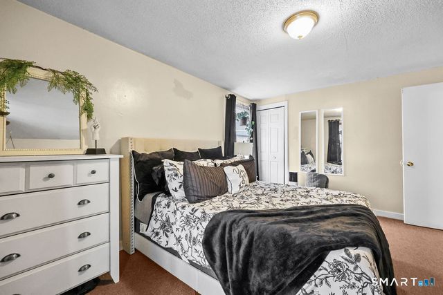 4 Hilltop Road, New Haven, CT 06515