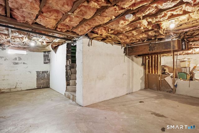 4 Hilltop Road, New Haven, CT 06515