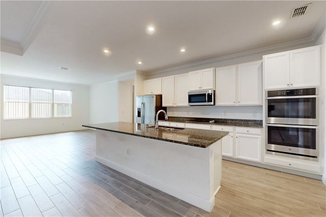 6220 Arcadia Square, Vero Beach, FL 32966