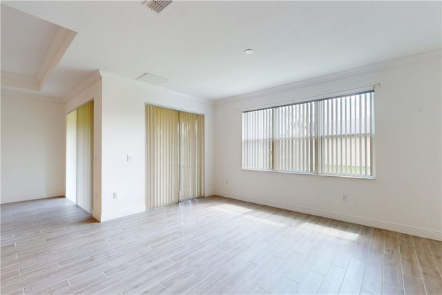 6220 Arcadia Square, Vero Beach, FL 32966