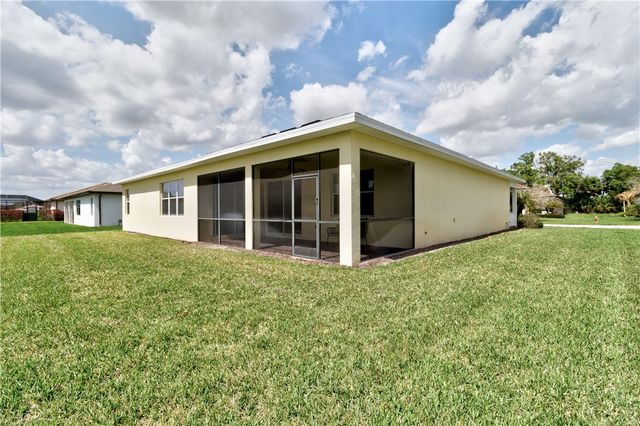 6220 Arcadia Square, Vero Beach, FL 32966