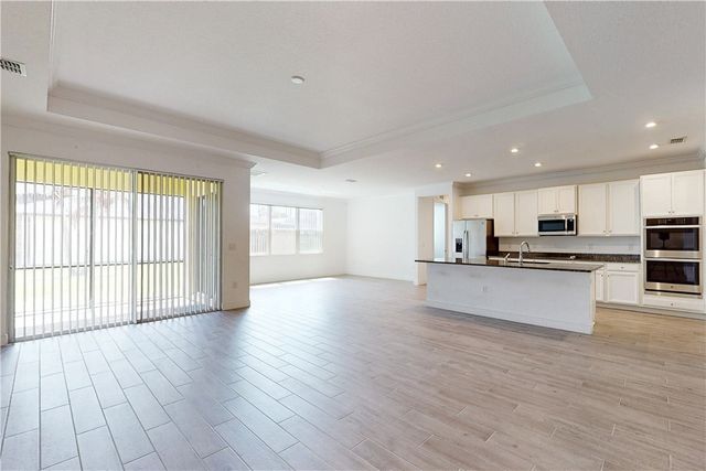 6220 Arcadia Square, Vero Beach, FL 32966