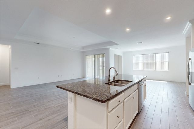 6220 Arcadia Square, Vero Beach, FL 32966