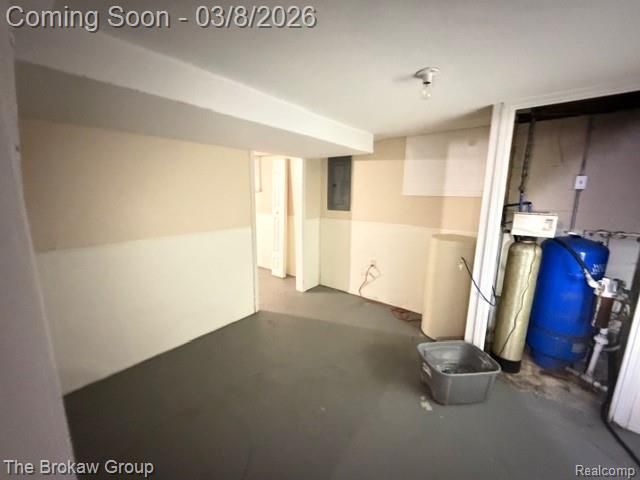 1401 Hillside Drive, Flint Charter Township, MI 48532