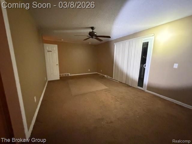 1401 Hillside Drive, Flint Charter Township, MI 48532