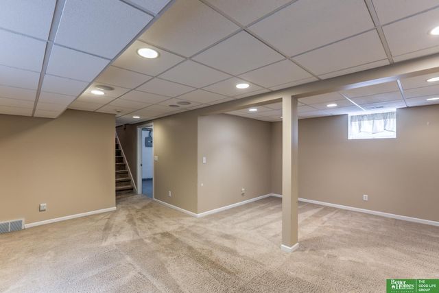 4420 Mayberry Street, Omaha, NE 68105