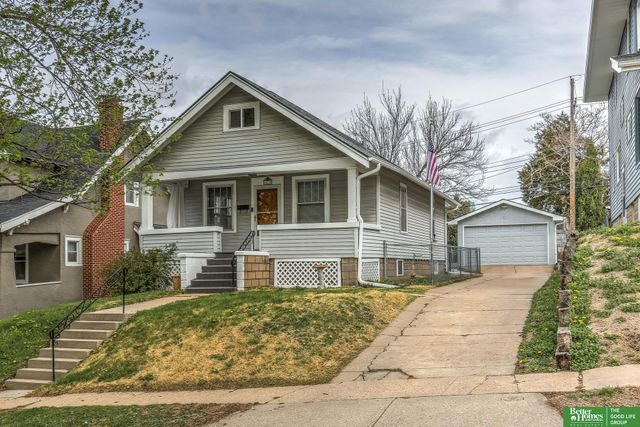 4420 Mayberry Street, Omaha, NE 68105