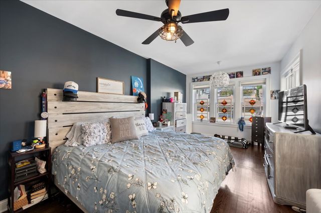3618 N Bell Avenue, Chicago, IL 60618