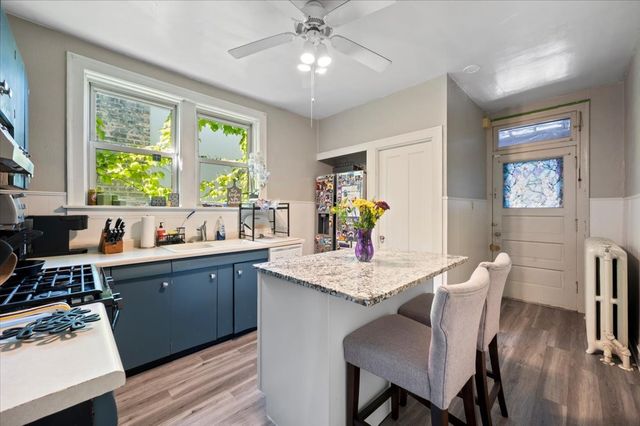3618 N Bell Avenue, Chicago, IL 60618