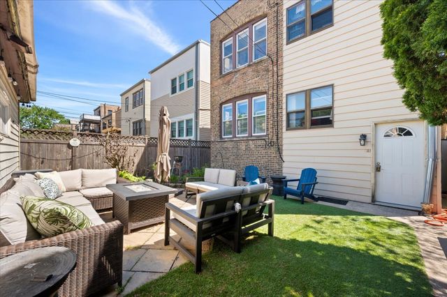 3618 N Bell Avenue, Chicago, IL 60618