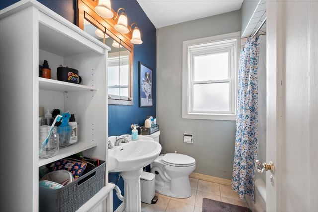 3618 N Bell Avenue, Chicago, IL 60618