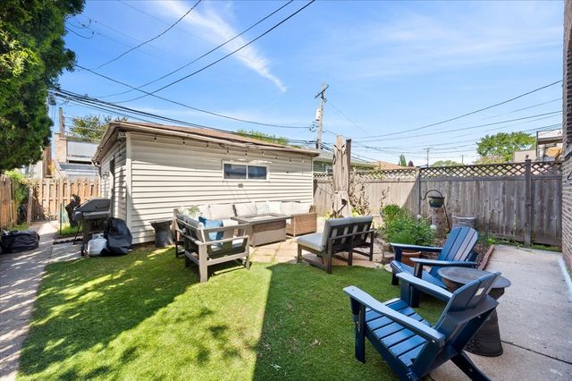 3618 N Bell Avenue, Chicago, IL 60618