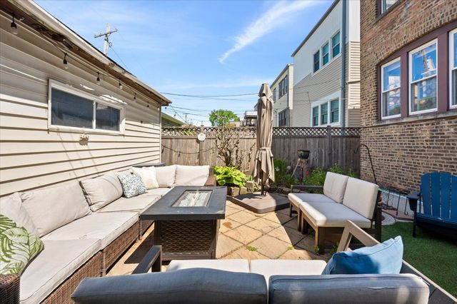 3618 N Bell Avenue, Chicago, IL 60618