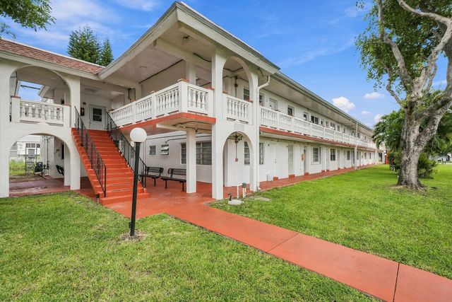 175 NE 203RD Terrace 24, Miami Gardens, FL 33179