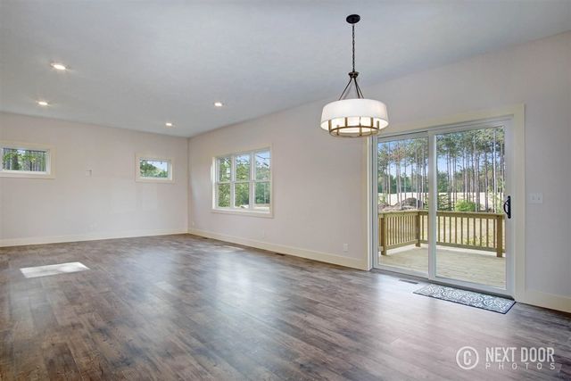 6308 Sturgeon Run, Muskegon, MI 49444