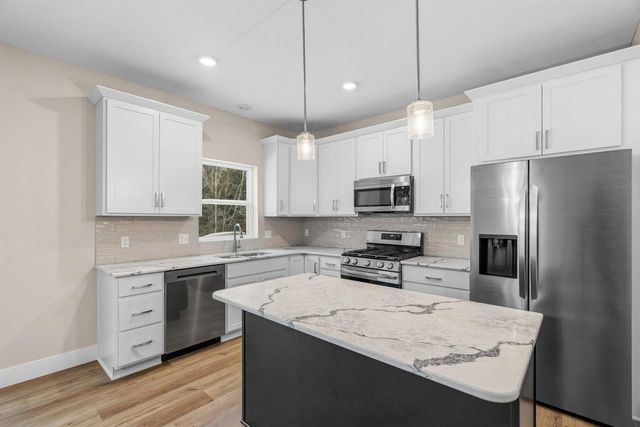 6308 Sturgeon Run, Muskegon, MI 49444