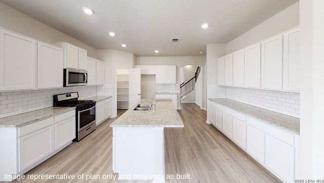 606 Whitewater Creek, Cibolo, TX 78108