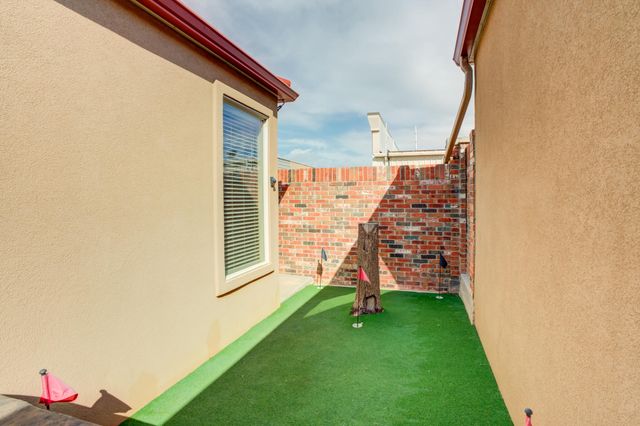 8 Tuscan Villas Circle, Lubbock, TX 79423