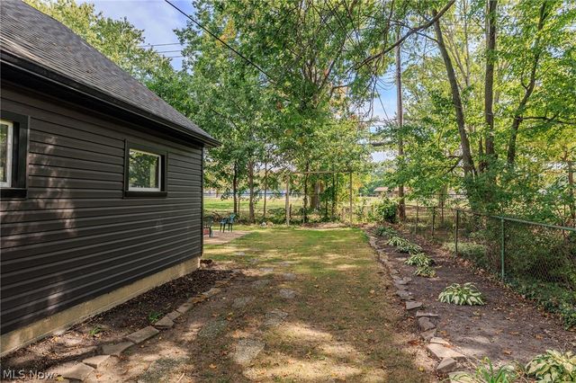 7371 Parma Park Boulevard, Parma, OH 44130