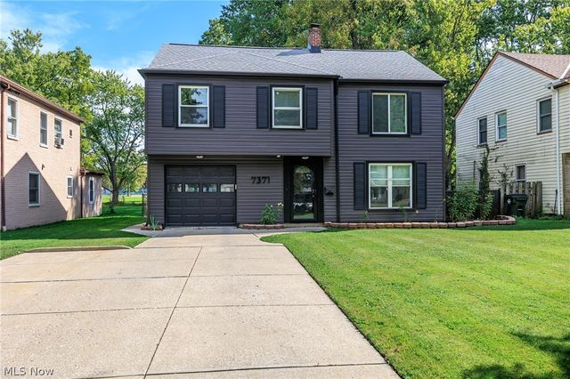 7371 Parma Park Boulevard, Parma, OH 44130