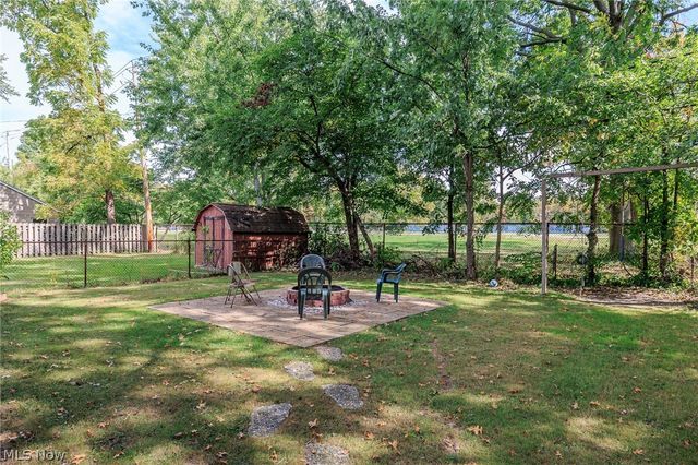 7371 Parma Park Boulevard, Parma, OH 44130