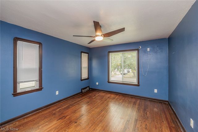 7371 Parma Park Boulevard, Parma, OH 44130