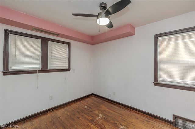7371 Parma Park Boulevard, Parma, OH 44130