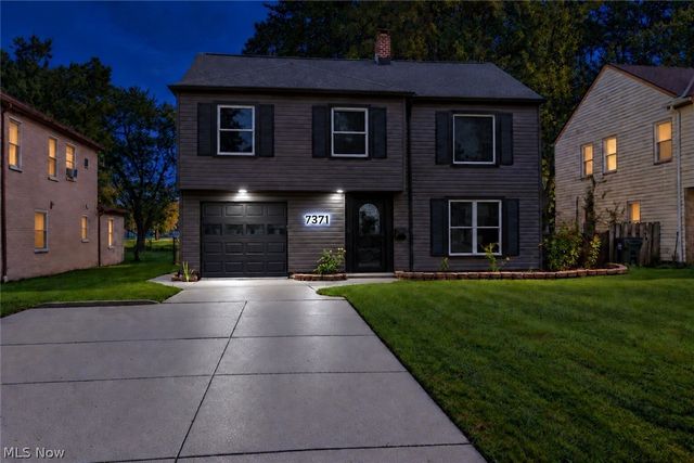 7371 Parma Park Boulevard, Parma, OH 44130