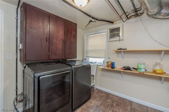 7371 Parma Park Boulevard, Parma, OH 44130
