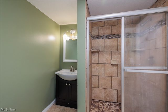 7371 Parma Park Boulevard, Parma, OH 44130