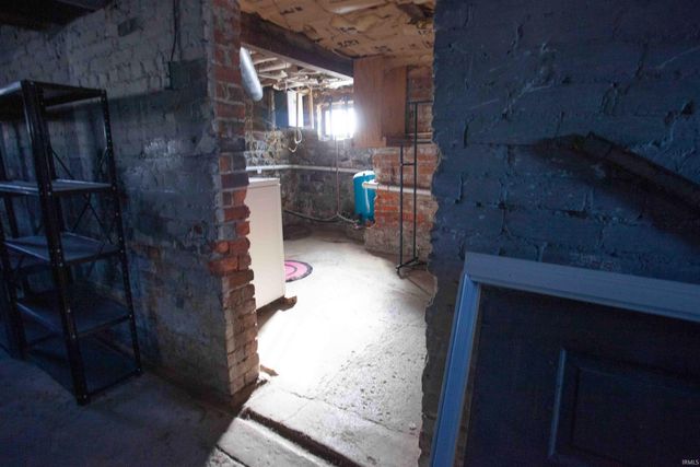 9311 Parent Road, New Haven, IN 46774