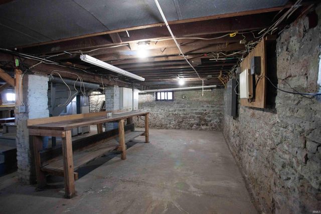 9311 Parent Road, New Haven, IN 46774