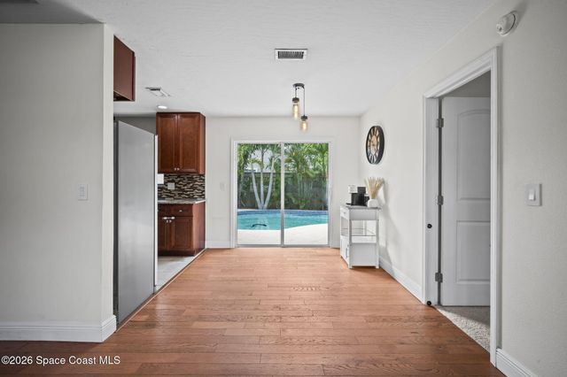 408 Crystalmist Road NW, Palm Bay, FL 32907