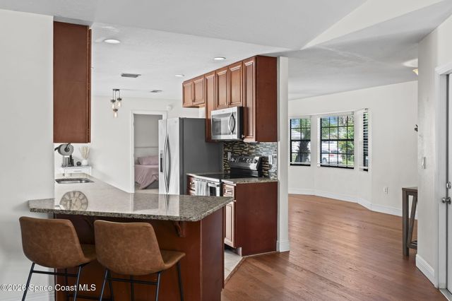 408 Crystalmist Road NW, Palm Bay, FL 32907