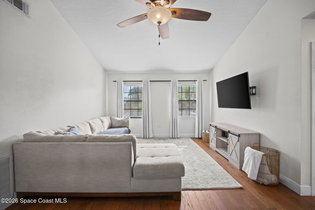 408 Crystalmist Road NW, Palm Bay, FL 32907