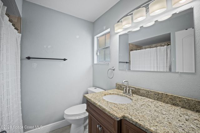 408 Crystalmist Road NW, Palm Bay, FL 32907