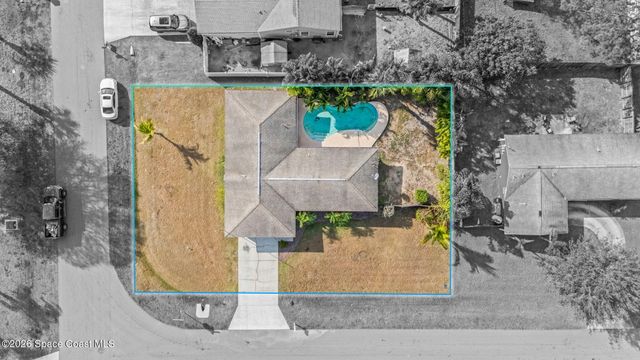 408 Crystalmist Road NW, Palm Bay, FL 32907