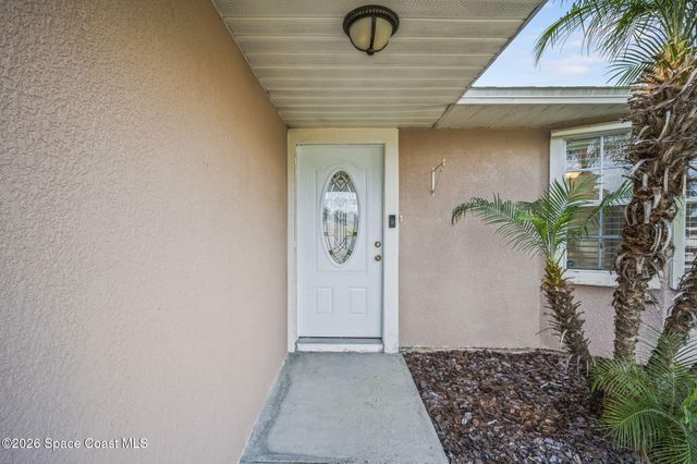 408 Crystalmist Road NW, Palm Bay, FL 32907