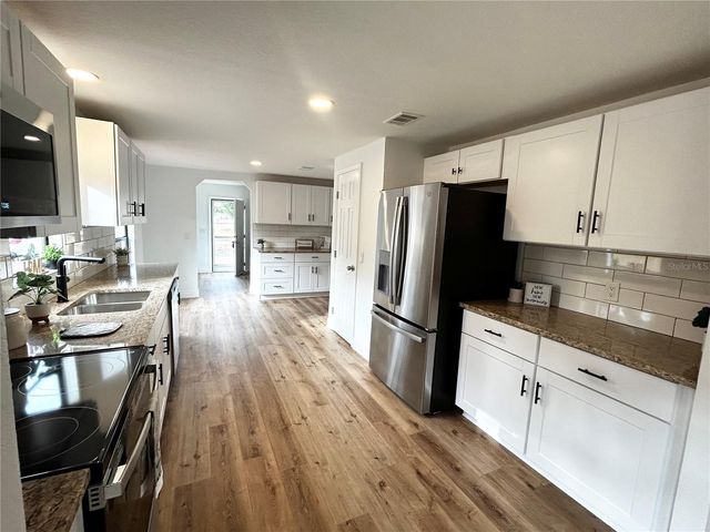 370 CAMERON STREET, Mulberry, FL 33860