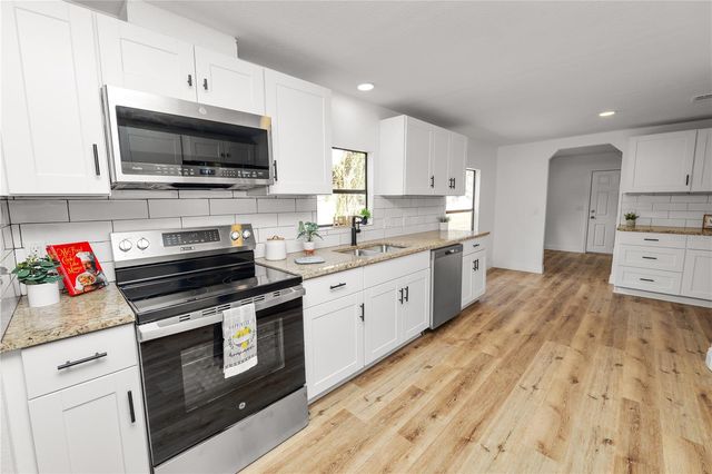 370 CAMERON STREET, Mulberry, FL 33860