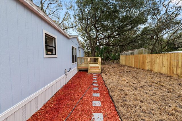 370 CAMERON STREET, Mulberry, FL 33860