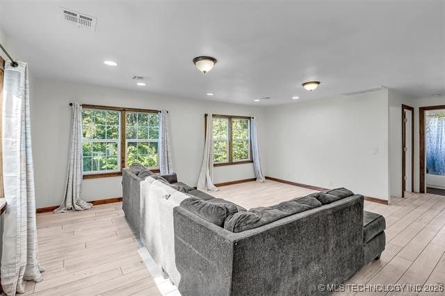 758 N Walnut Creek Drive, Sand Springs, OK 74063