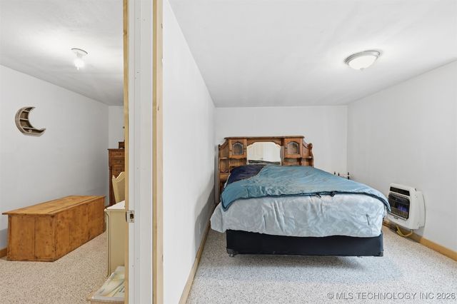 758 N Walnut Creek Drive, Sand Springs, OK 74063