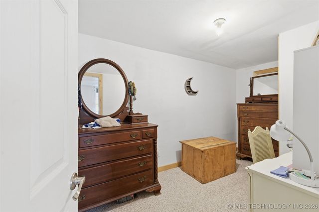 758 N Walnut Creek Drive, Sand Springs, OK 74063