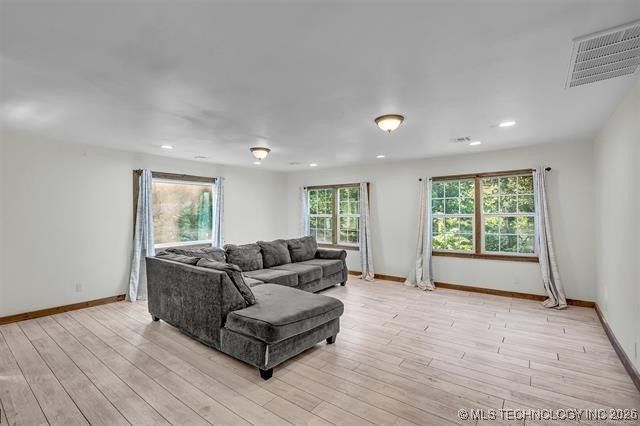 758 N Walnut Creek Drive, Sand Springs, OK 74063