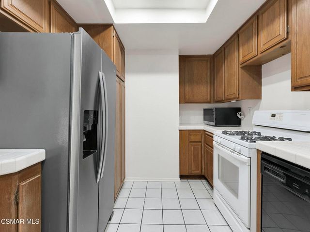 185 Mcafee Court, Thousand Oaks, CA 91360
